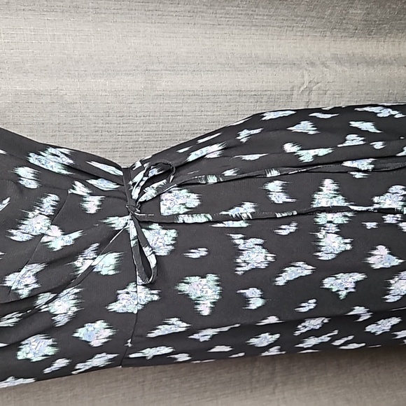 H& M MAXI WRAP DRESS IN BLACK WITH BLUE DESIGN SIZE MEDIUM - Picture 4 of 8